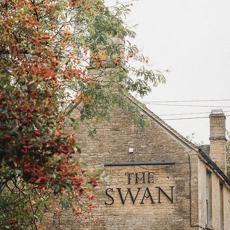The Swan Inn Shipton under Wychwood Exterior foto
